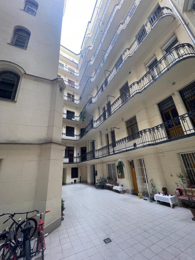 Casa Perla Danube Apartamento Budapeste Exterior foto